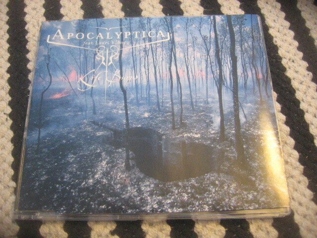 Apocalyptica Feat. Lauri Ylönen – Life Burns! (promo cds)