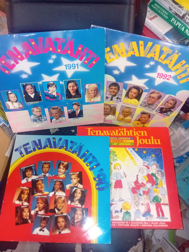 4 kpl TENAVATÄHTI LP LEVY ( SIS POSTIKULU )