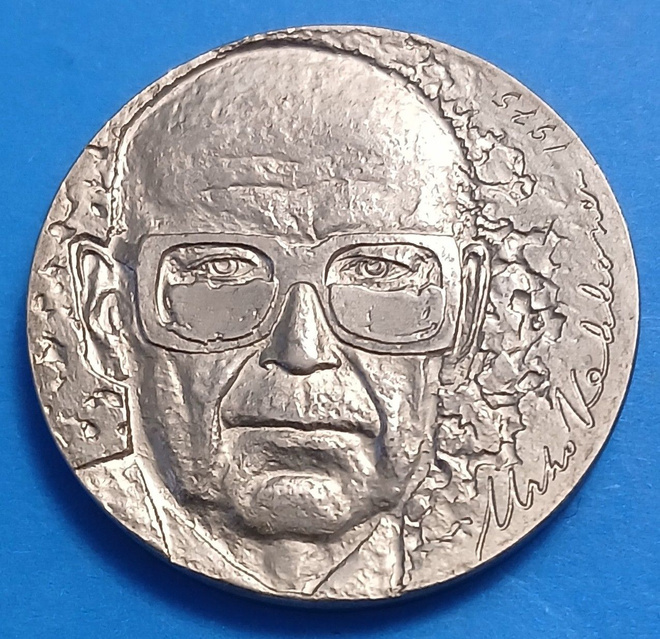 Hopeinen juhlaraha 10 mk vuodelta 1975 Kekkonen.