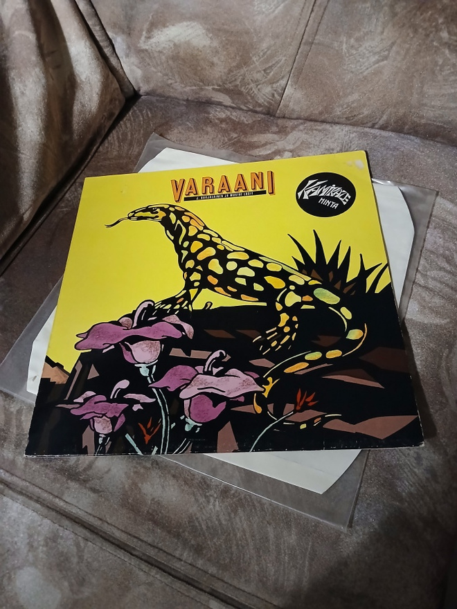 J. Karjalainen Ja Mustat Lasit – Varaani LP