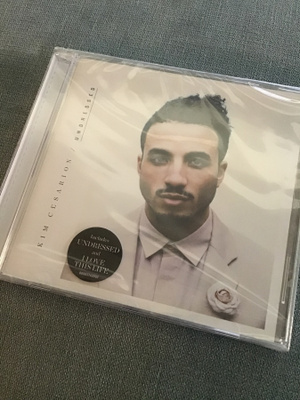 Kim Cesarion / undressed CD muiveissa