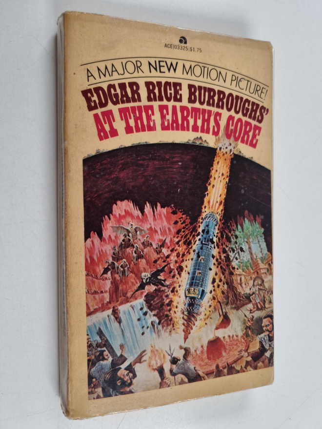 Edgar Rice Burroughs : At the Earth's Core