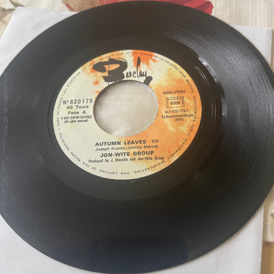 JON- VITE GROUP: Autumn Leaves +1 * FRA 1975