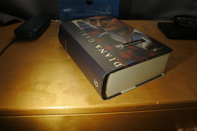 Diana Gabaldon: Sudenkorento, sidottu, hyvä