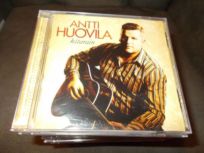 CD ANTTI HUOVILA ** KITARAIN **