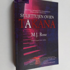 J. M. Rose : Suljettujen ovien takana - pikkukuva 1