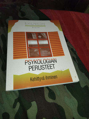 Psykologian perusteet- kehittyvä ihminen