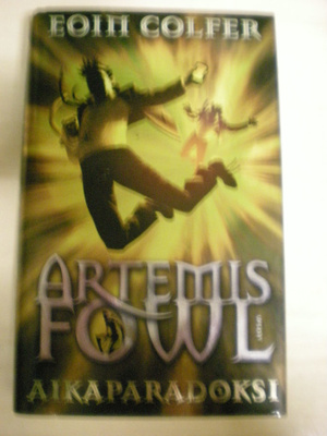 Eoin Colfer: Artemis Fowl - Aikaparadoksi