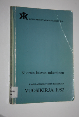 Liisa (toim.) Korhonen : Kansalaiskasvatuksen keskuksen v...