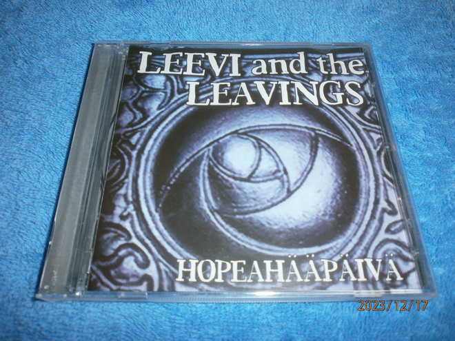 LEEVI AND THE LEAVINGS :  HOPEAHÄÄPÄIVÄ    -    CD
