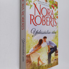 Nora Roberts : Yhdessäolon aika - pikkukuva 1