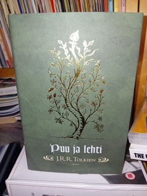 Tolkien  : Puu ja lehti  ( SIS POSTIKULU )