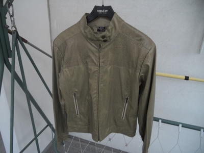BIKER-tyylinen,uusi,krokoimitaatio,keinonahkatakki,koko M