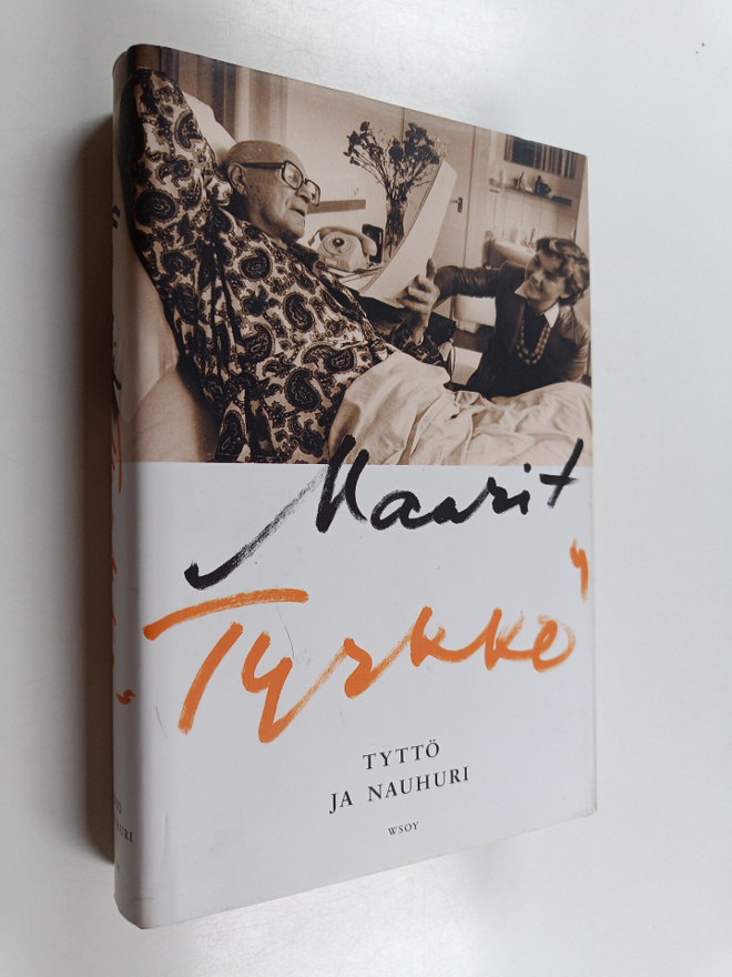 Maarit Tyrkkö : Tyttö ja nauhuri