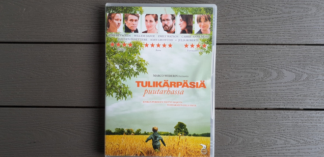 DVD: Tulikärpäsiä Puutarhassa (Ryan Reynolds, Julia Roberts)
