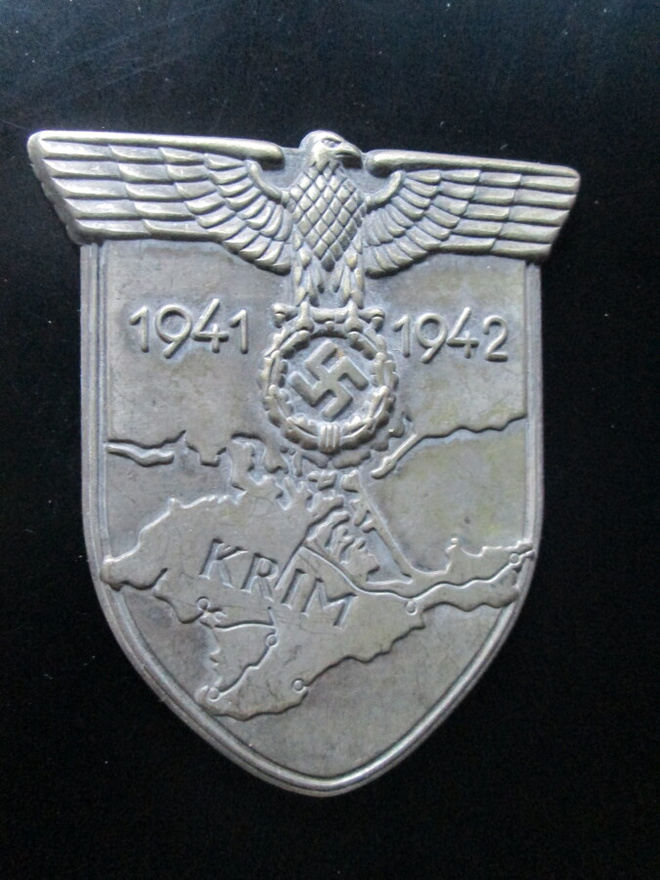 Reich: hihamerkki - Krim 1941-1942 (Replika?)