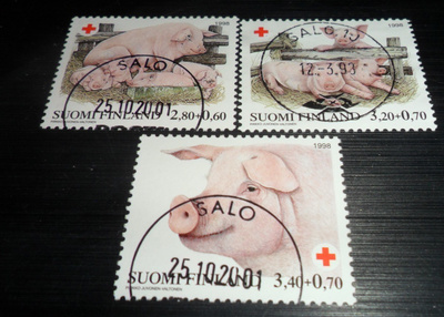 LaPe 1422-1424 PUNAINEN RISTI 1998 NAPPI LOISTO LEIMA
