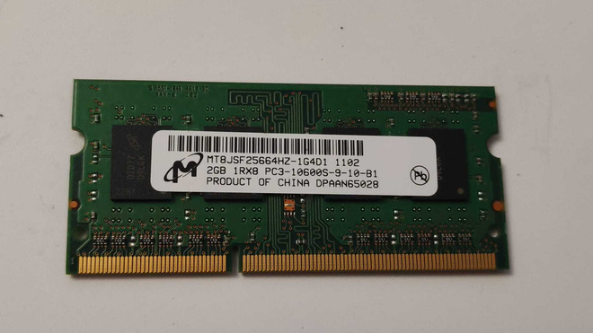 2 GB DDR3-RAM     1Rx8 SO-DIMM PC3-10600S