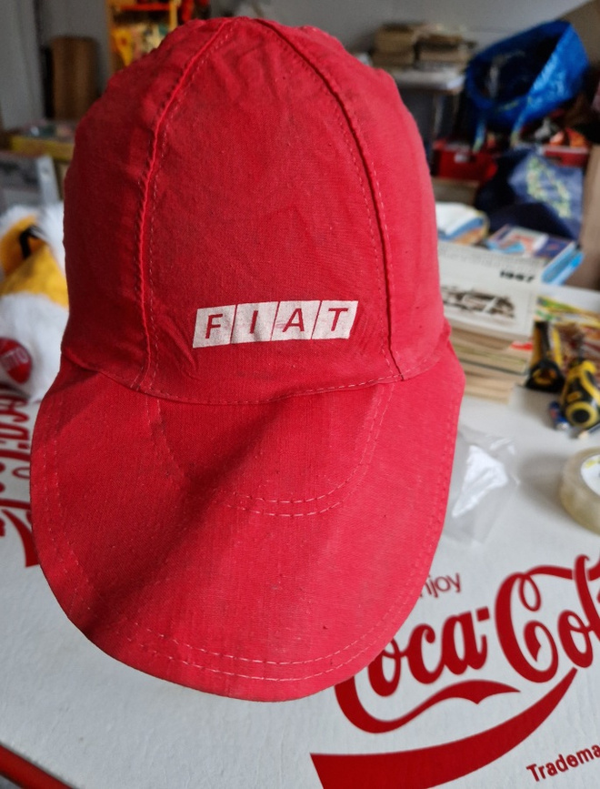 Fiat vintage lippis. Made in Finland