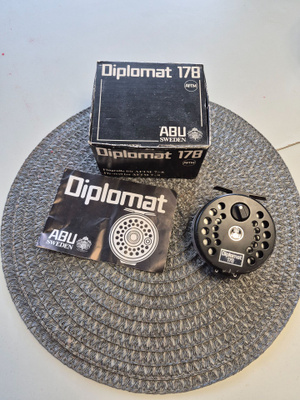 ABU DIPLOMAT 178 -perhokela + laatikko + käyttöohje