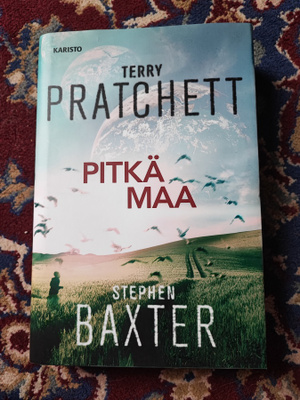 Pitkä maa Terry Pratchett ja Stephen Baxter