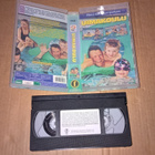 PIKKU KAKKOSEN PARHAAT KOLME ÄSSÄÄ 2 VHS - pikkukuva 4