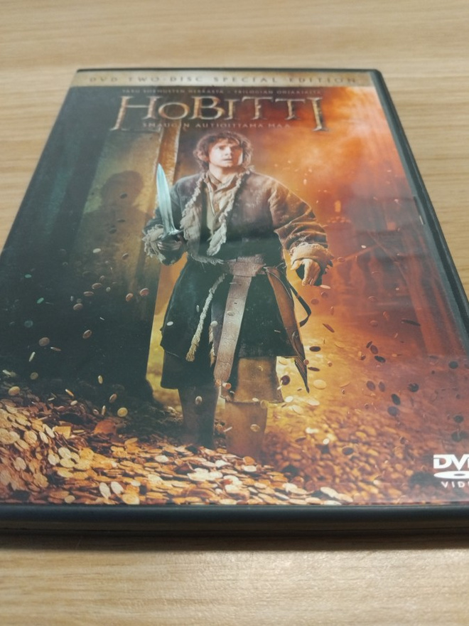 HOBITTI SMAUGIN AUTIOITTAMA MAA   tupla dvd           ( WB )