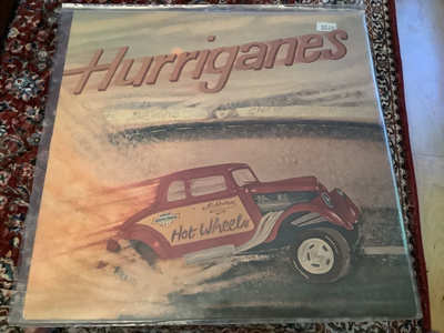 HURRIGANES / HOT WHEELS