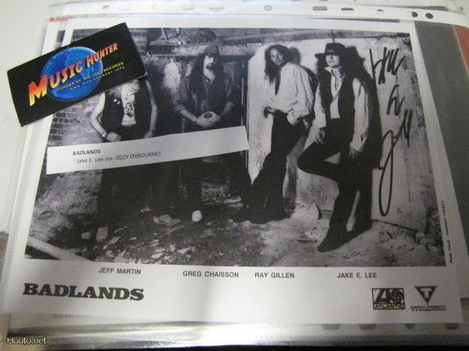 BADLANDS PROMOKUVA LEEN NIMMARILLA