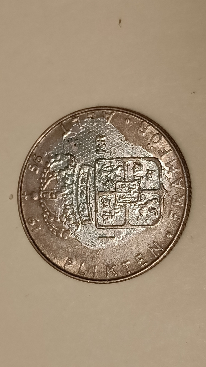 Ruotsi 1 kr ,1956 hopia