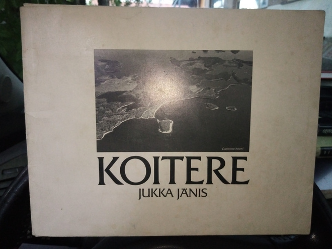 Kuvasalkku :  Jukka Jänis : KOITERE ( SIS POSTIKULU)