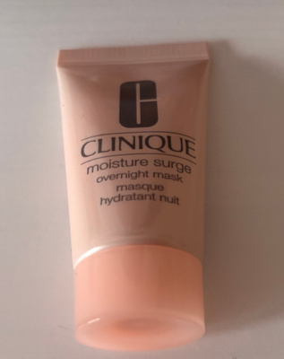 Clinique yönaamio