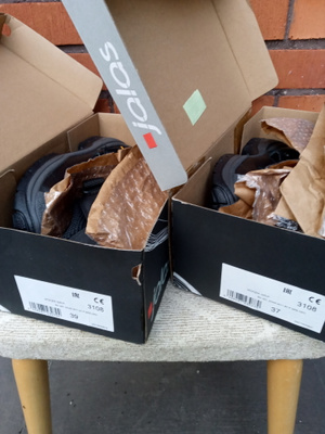 MIKÄ HINTA!! 2x Jalas Monza turvasandaalit, koot 37 ja 39