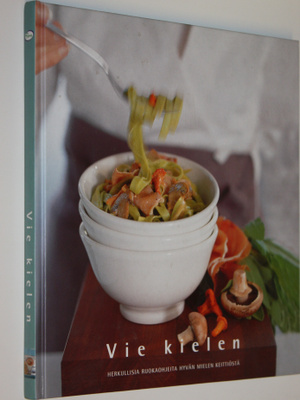 Vie kielen!