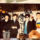 The Jesus and the Mary Chain nimikirjoitukset valokuvassa - pikkukuva 1