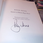 Roger Moore : Nimeni on Moore, Roger Moore ( SIGNED ) - pikkukuva 1