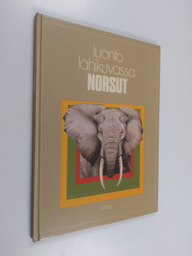 John Holbrook : Luonto lähikuvassa 9, Norsut