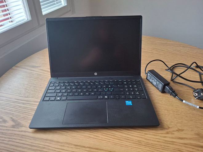 HP 15,6 kannettava, käyttämätön