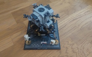 LEGO Creator Expert 10266 - NASA Apollo 11 Lunar Lander
