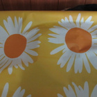 MARIMEKKO AURINGONKUKKA AKRYYLIPINNOITETTU KANGAS 235 CM - pikkukuva 1