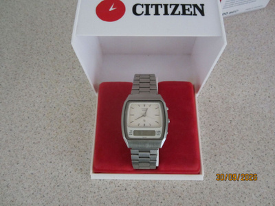 Citizen ana-digi miesten rannekello