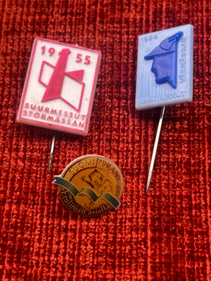 Suomen pinssit. Messupinssit 1954/55+ etulinjan asialla