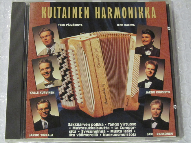 Kultainen harmonikka • Kultainen harmonikka CD
