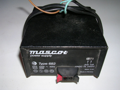 Mascot power supply Type 682