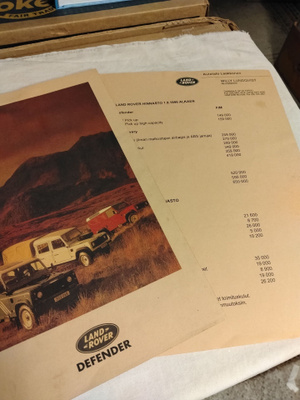 land rover defender esite hinnasto