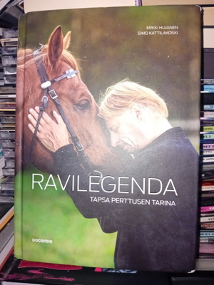 Hujanen : Ravilegenda - Tapsa Perttusen tarina ( SIS POSTIKU