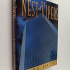 Linda Davies : Nest of Vipers - pikkukuva 1
