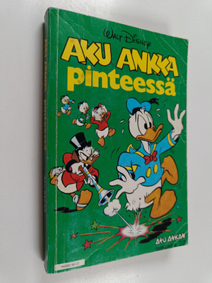Walt Disney : Aku Ankka pinteessä