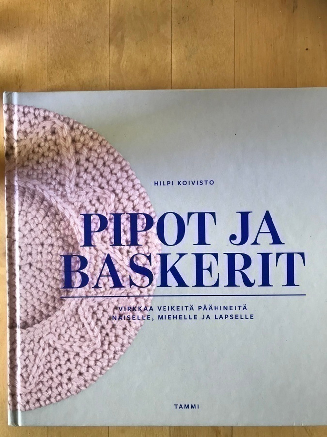Hilpi Koivisto; Pipot ja baskerit