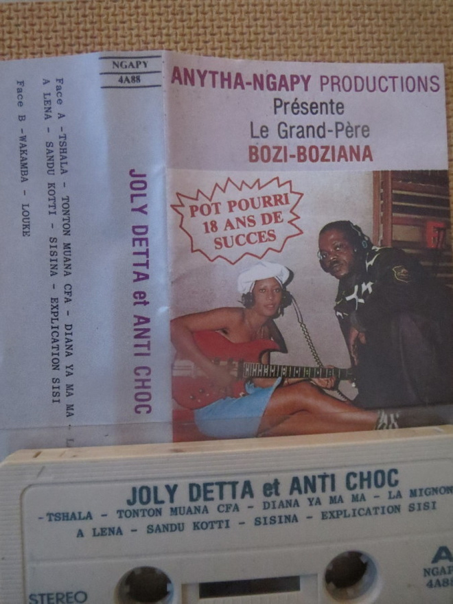 Le Grand-Père Bozi-Boziana: Joly Detta et Anti Choc c-kasett